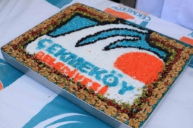 Çekmeköy’de dede ve imamın duası eşliğinde aşure bereketi