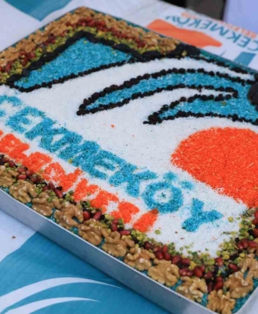 Çekmeköy’de dede ve imamın duası eşliğinde aşure bereketi