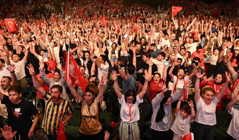 Çeyrek final heyecanı Sanatçılar Parkı’nda yaşanacak