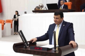 CHP Bursa Milletvekili Hasan Öztürk, Euro 2024’E götürülen 680 kişiyi Meclis’e taşıdı