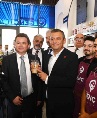 CHP Genel Başkanı Özel, Osmangazi Belediyesi’nin projelerini yerinde inceledi