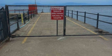 Çökme riskine karşı Kumla iskelesine mühür vuruldu