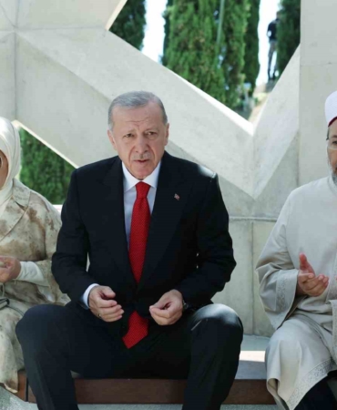 Cumhurbaşkanı Erdoğan: "15 Temmuz’a ‘oyun’ diyenleri kıyamete kadar affetmeyeceğiz"