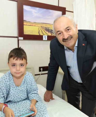 Delikanlılığa adım atan çocuklara moral hediyesi