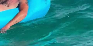 Deniz yatağında uykuya daldı, 2 mil ötede görenler şaşırdı