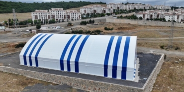 Dilovası kapalı halı saha projesinde sona doğru