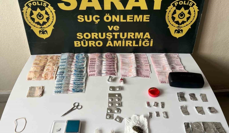 Dolandırıcılıktan aranıyordu, uyuşturucuyla yakalandı