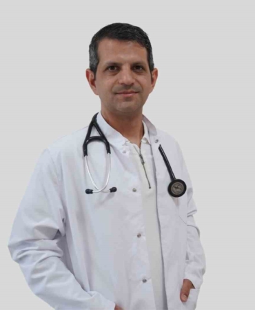 Dr. Öğr. Üyesi Enes Çelik hasta kabulüne başladı