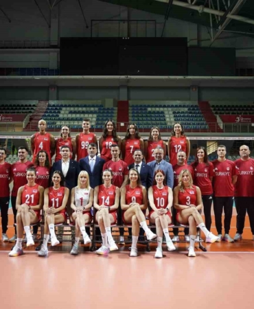 Eda Erdem Dündar: "Madalyayla bitirmek paha biçilemez olur"