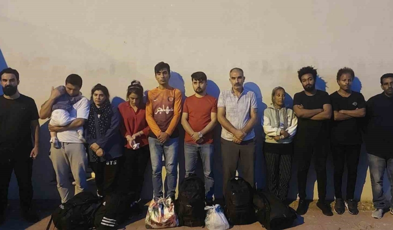 Edirne’de göçmen operasyonu: 23 kaçak göçmen yakalandı