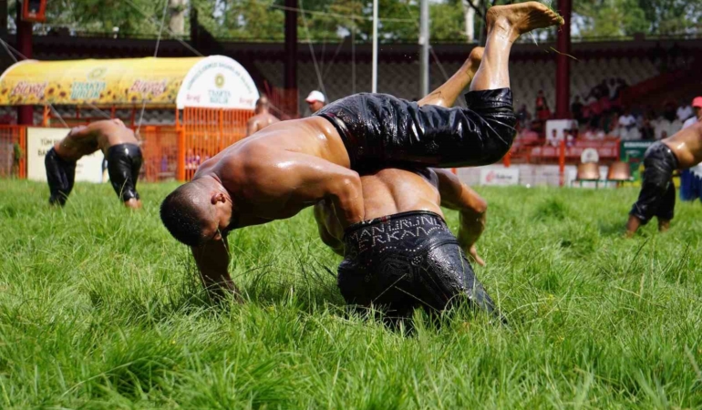 Edirne’de Kırkpınar Yağlı Güreşleri başladı