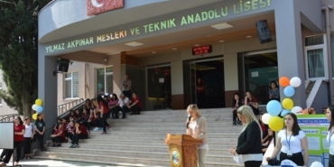Edremit’te 16 okul müdürünün görev yeri değiştirildi
