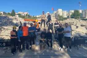 Eğitimlerini tamamlayan üniversite öğrencileri muhtemel bir afet durumunda çalışmalara katılabilecek