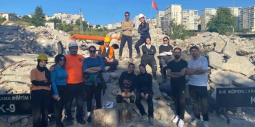 Eğitimlerini tamamlayan üniversite öğrencileri muhtemel bir afet durumunda çalışmalara katılabilecek