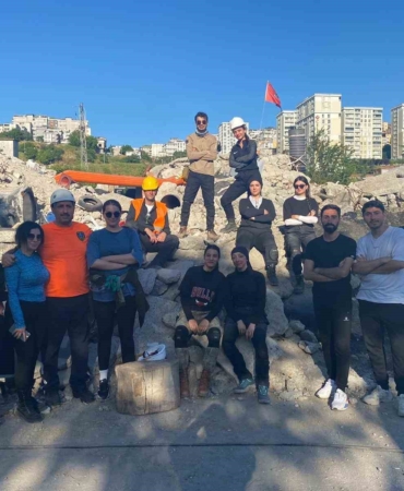 Eğitimlerini tamamlayan üniversite öğrencileri muhtemel bir afet durumunda çalışmalara katılabilecek