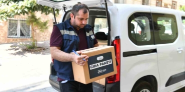 Esenyurt Belediyesi’nden ihtiyaç sahibi 4 bin vatandaşa gıda kolisi yardımı