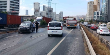 Esenyurt’ta 15 aracın karıştığı zincirleme kaza