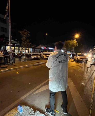 Esenyurt’ta motosikletli şahıslar restorana silahlı saldırı düzenledi: 1 ölü