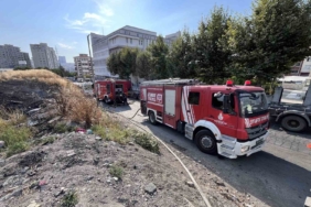 Esenyurt’ta otluk alanda çıkıp geniş alana yayılan yangın söndürüldü