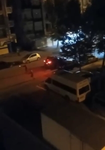 Esenyurt’ta sokak ortasında pompalı tüfekli çatışma kamerada