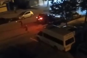 Esenyurt’ta sokak ortasında pompalı tüfekli çatışma kamerada