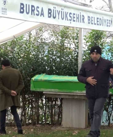 Eşini uçurumdan iterek öldürdüğü iddia edilen kocaya ağırlaştırılmış müebbet istemi