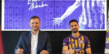 Eyüpspor, Emre Akbaba ile 2 yıllık sözleşme imzaladı