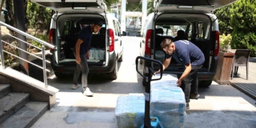 Eyüpsultan Belediyesi’nden yaşlı ve yatalak hastalara hasta bezi yardımı