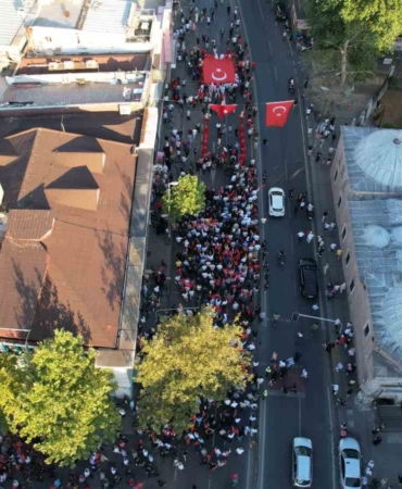 Fatih’te mehter takımı eşliğinde 15 Temmuz yürüyüşü