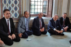 Fatih’te restorasyonu tamamlanan Sultan 3. Selim ve Sultan 3. Mustafa Türbesi açıldı