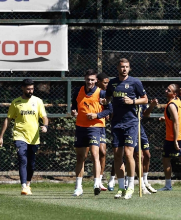 Fenerbahçe günü çift antrenmanla tamamladı
