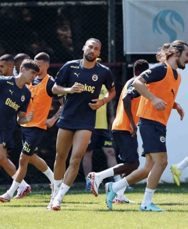 Fenerbahçe yeni sezon hazırlıklarını sürdürdü