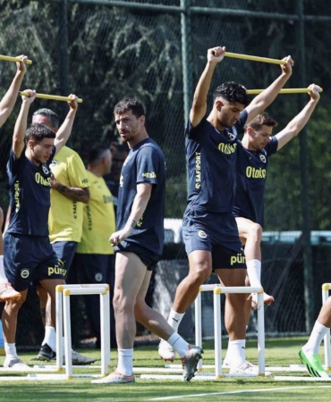 Fenerbahçe, yeni sezon hazırlıklarını sürdürdü