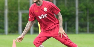 Galatasaray günün ilk idmanını yaptı