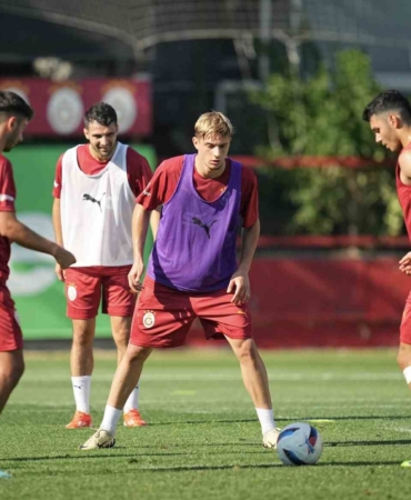 Galatasaray, yeni sezon hazırlıklarını Florya’da sürdürüyor