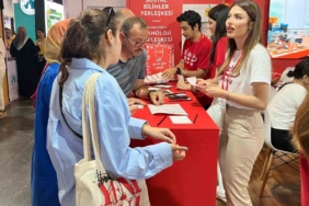 Geleceğin mesleklerinde yapay zeka korkusuna karşı hangi meslekler güvende