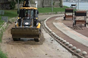 Gemlik sele teslim oldu, pazar göle döndü