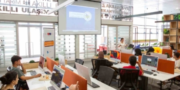 Genç girişimcilere 3 boyutlu tasarım eğitimi