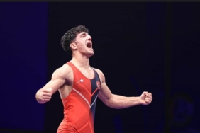 Genç güreşçi Sırbistan’da fırtına olup esti