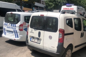 Geri geri manevra yaparken 3 yayayı hastanelik etti