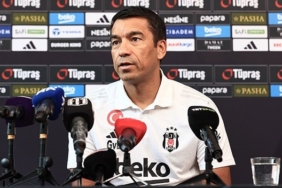 Giovanni van Bronckhorst: "Galatasaray maçına en iyi şekilde hazırlanıyoruz"
