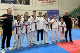 Gölcük Belediyespor tekvandocuları Kocaeli şampiyonu
