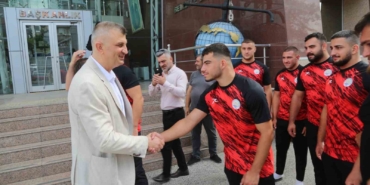 Gölcüklü pehlivanlar Kırkpınar’a uğurlandı