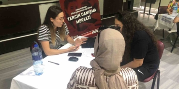 Gölcük’te üniversite tercih merkezi hizmete başladı