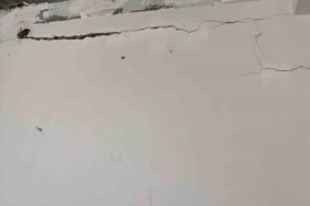 Güngören’de duvarlarında derin yarıklar oluşan bina tahliye edildi