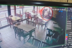 Güpegündüz meşrubat hırsızlığı kamerada..