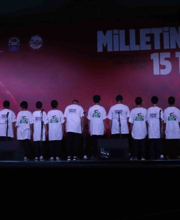 Hain darbe girişiminin sene-i devriyesinde Filistin ve Doğu Türkistan unutulmadı