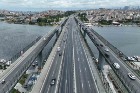 Haliç Köprüsü’nde asfalt yenileme çalışması kilometrelerce araç kuyruğu oluşturdu