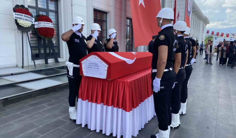 Hayatını kaybeden polis için tören: Gözyaşlarıyla uğurlandı
