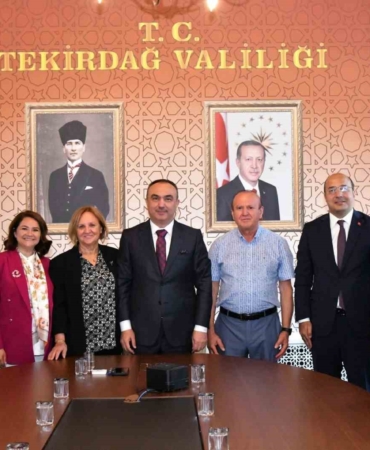 Hayırsever aile, kızlarının adını sağlık ocağında yaşatacak